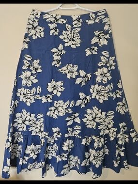 GAP Navy Blue Maxi Skirt with White Floral Print